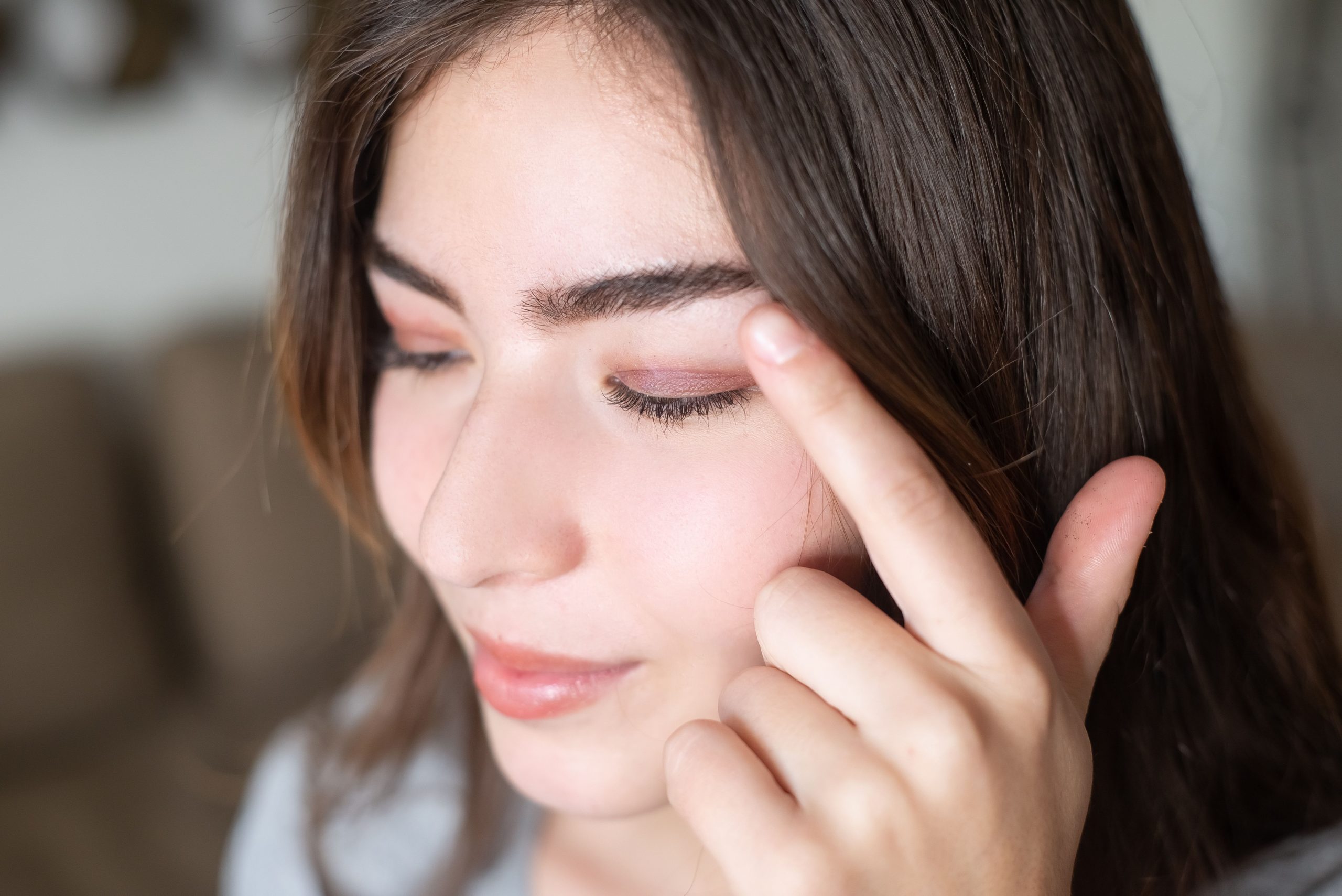 Is It Dry Eye or Allergies? How to Tell the Difference