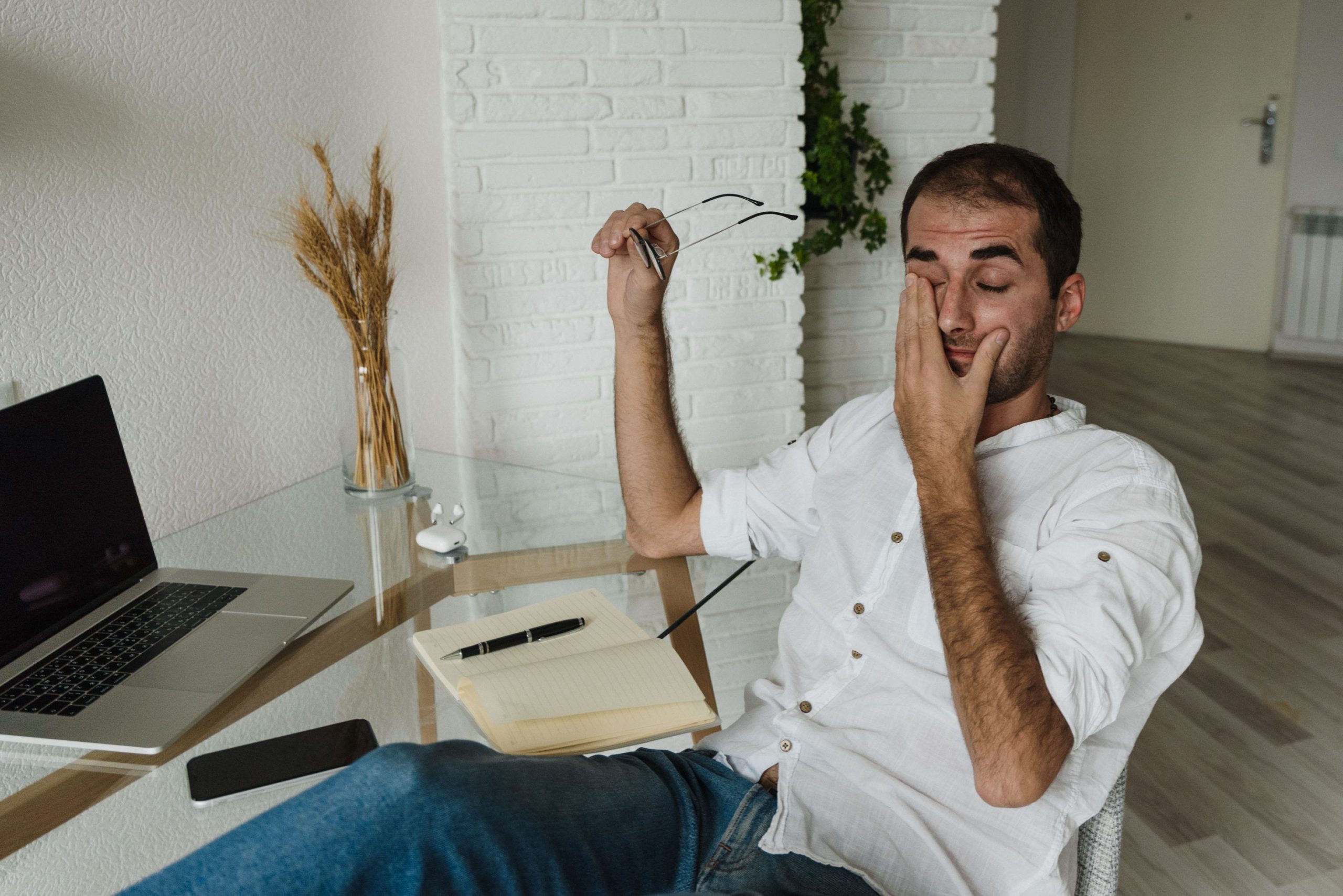 Eye Health in Your 20s and 30s: What to Watch For