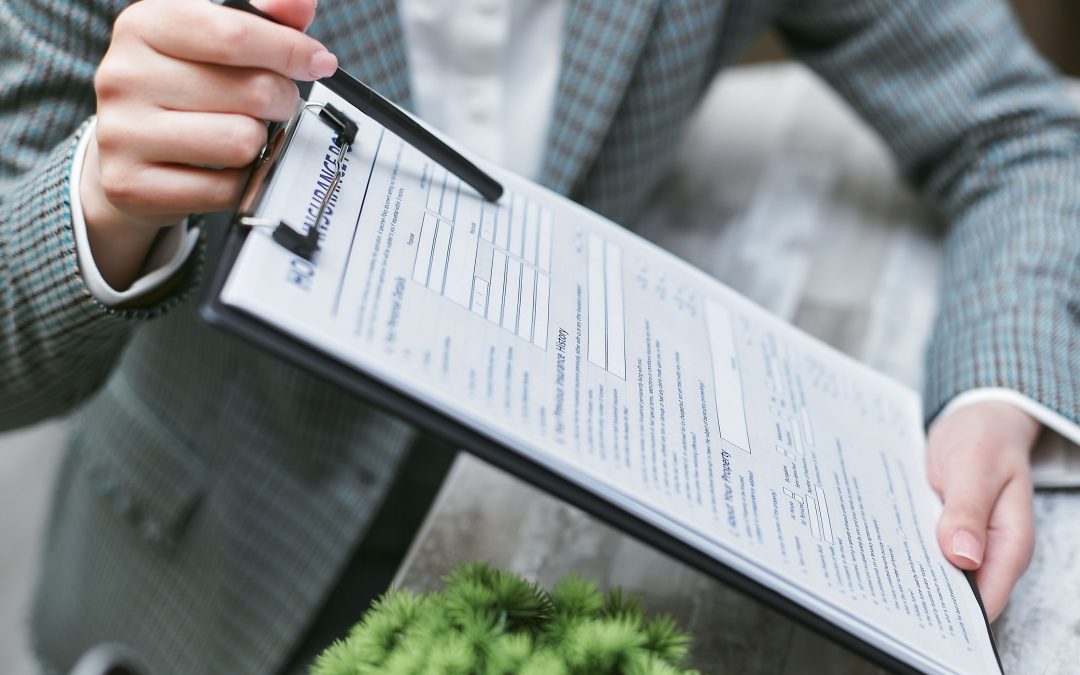 Vision Insurance vs. Medical Insurance: What’s the Difference?