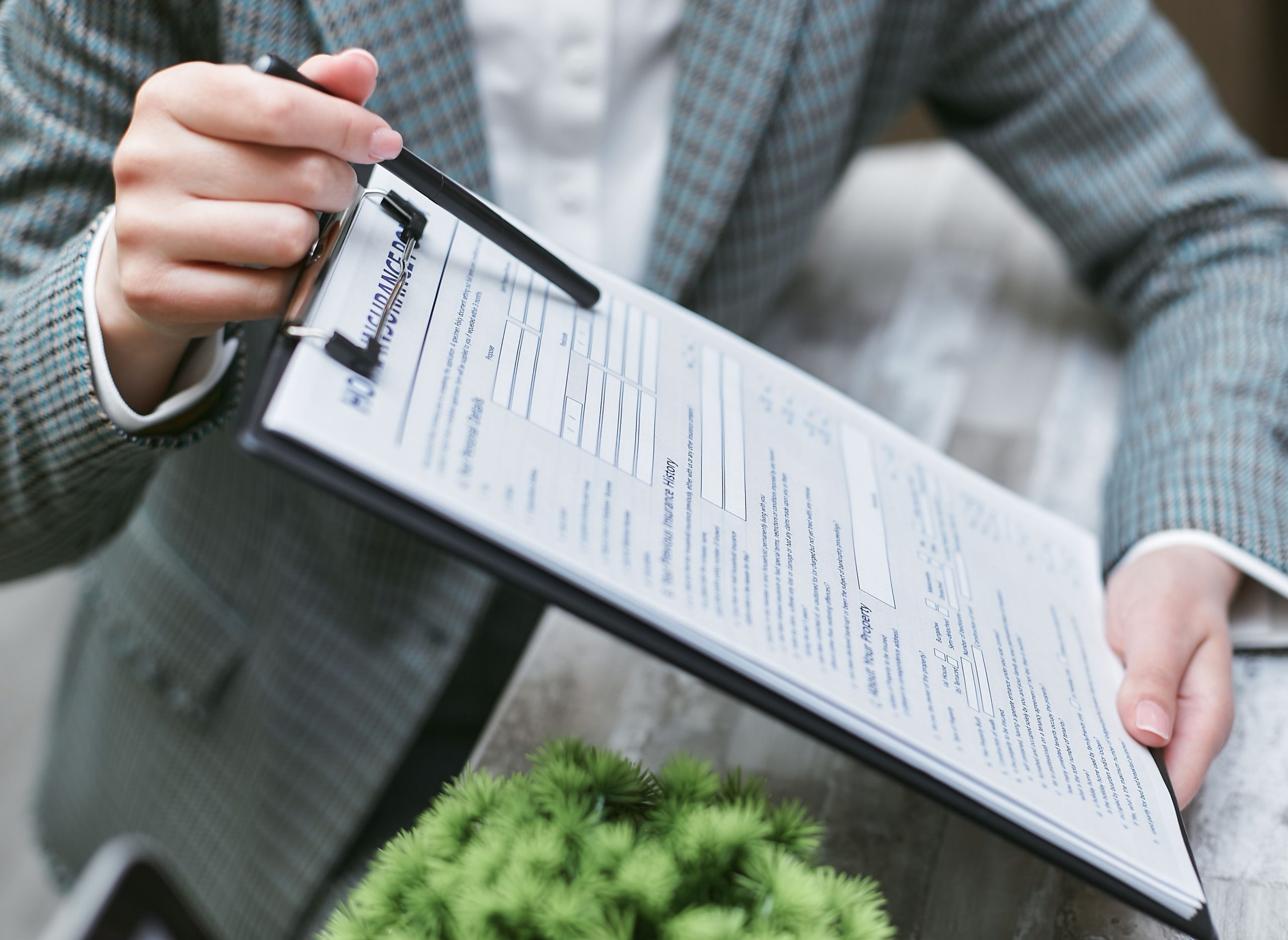 Vision Insurance vs. Medical Insurance: What’s the Difference?