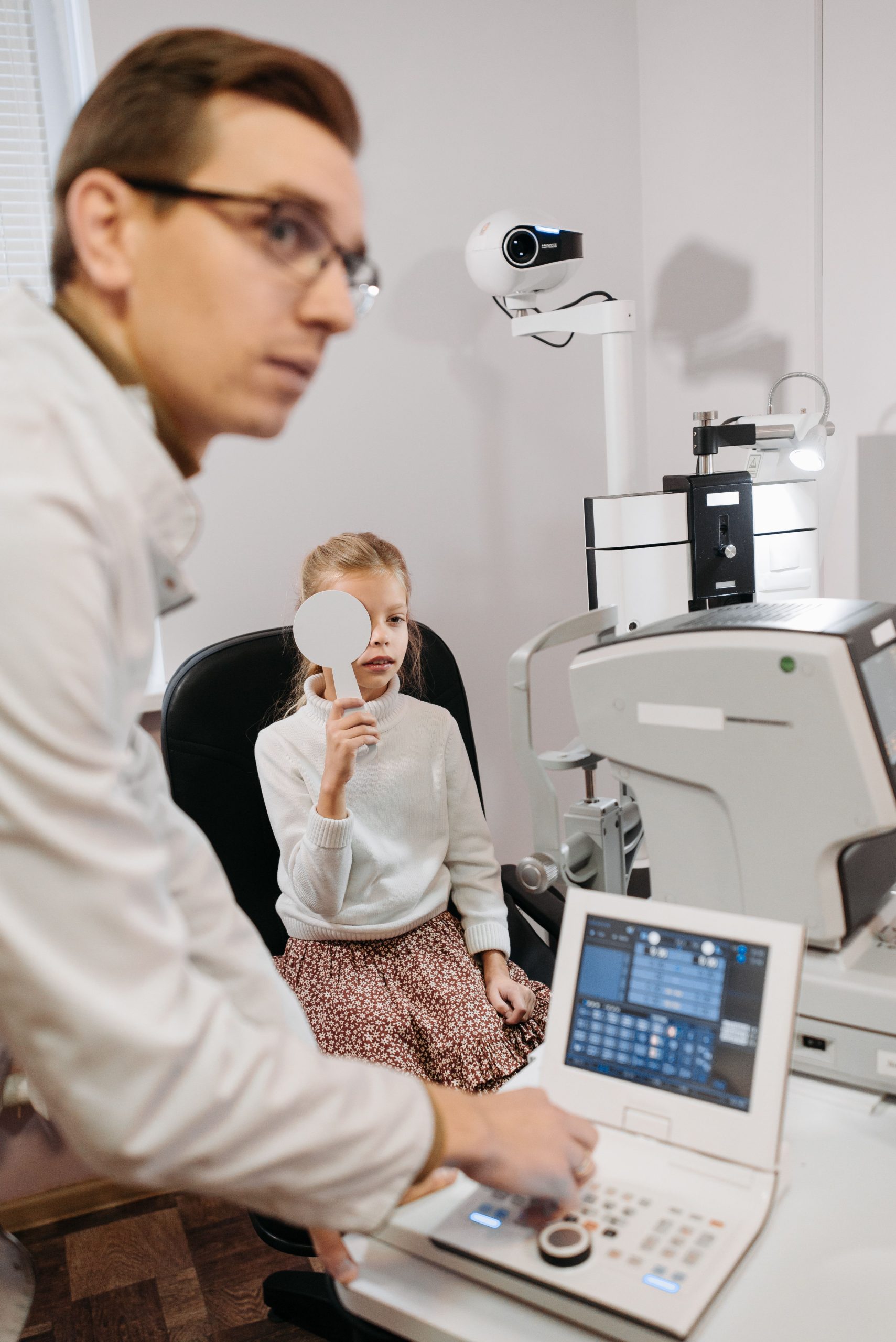 Your Child’s First Eye Exam: Milestones and What to Expect